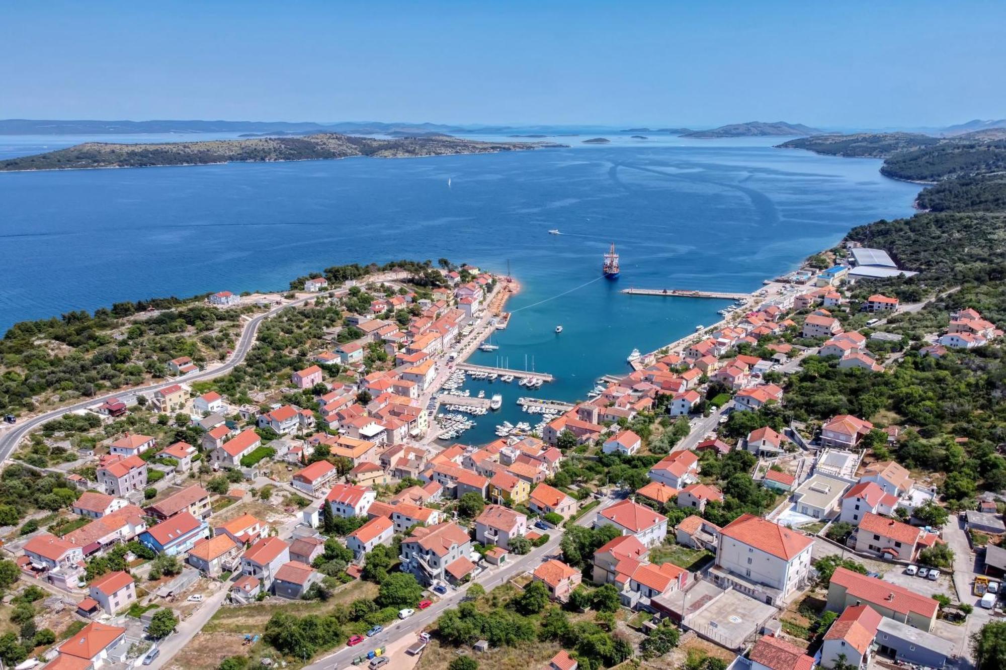 Apartments With A Parking Space Sali, Dugi Otok - 8181 Exterior foto